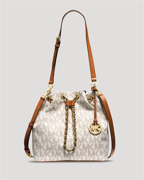 michael kors shoulder bag white.